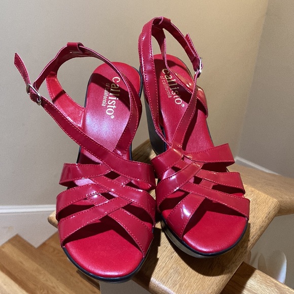 Callisto of California Platform Red Sandals New! - Picture 3 of 3